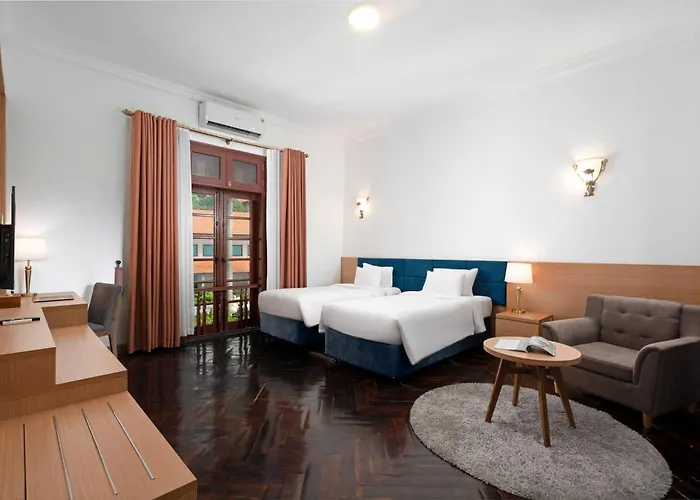 Tuan Chau Khu nghỉ mát 4*