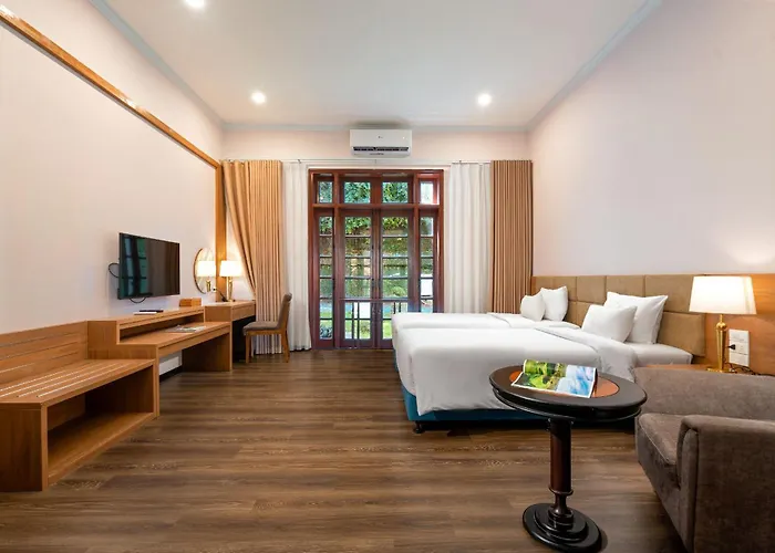 Khu nghỉ mát Tuan Chau 4*