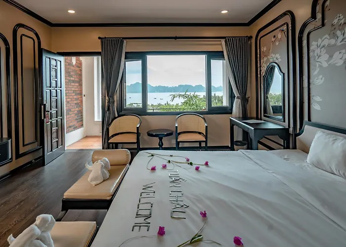 Tuan Chau Khu nghỉ mát 4*