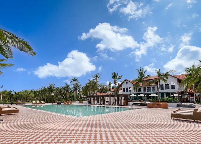 Khu nghỉ mát Tuan Chau 4*