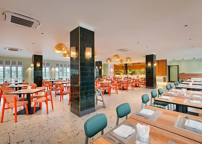 Tuan Chau 4* Hạ Long