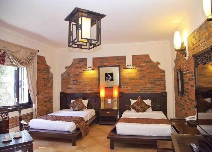 Khu nghỉ mát Tuan Chau 4*