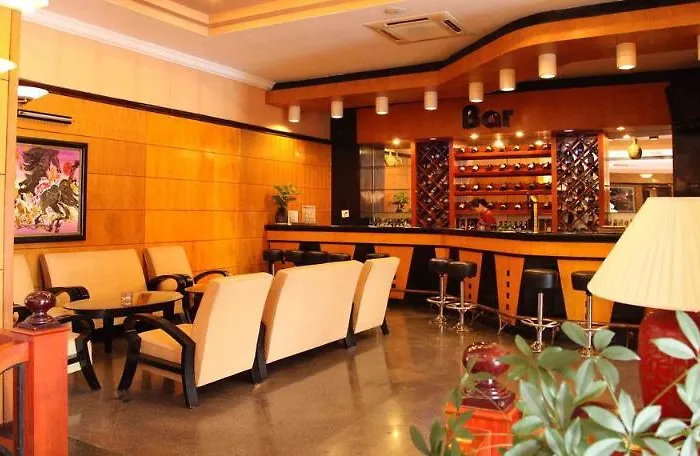 Tuan Chau 4* Hạ Long