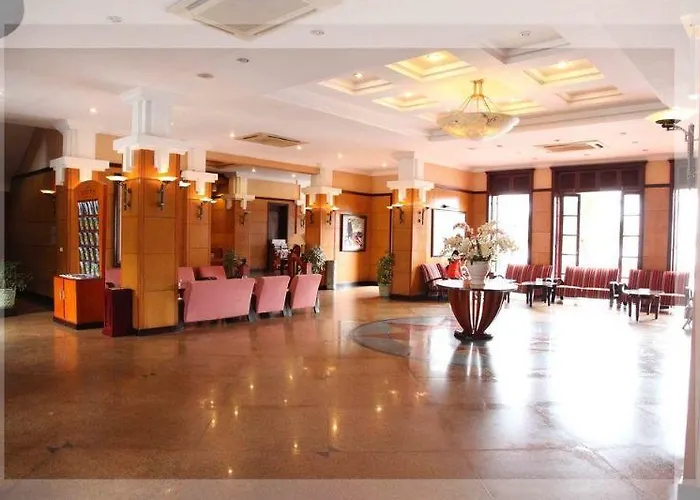 Khu nghỉ mát Tuan Chau 4*
